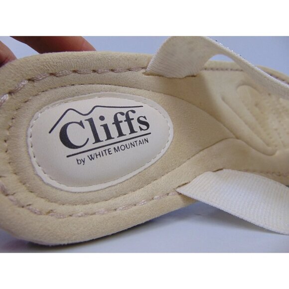 Cliffs By White Mountain Calling Low Wedge Sandals, Women's Size 7/8 Med, White - Picture 6 of 6